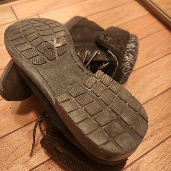 SOCKS'N'BOOTS - Picture 3 of 4